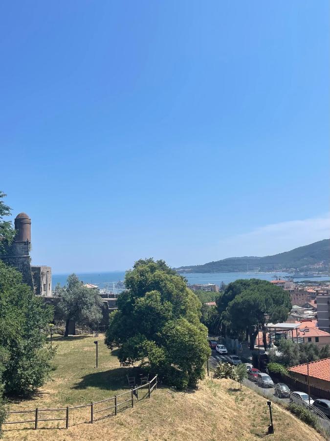 The Castle House Apartment La Spezia Exterior photo